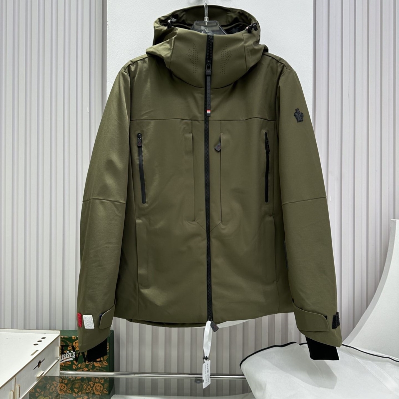 Ba*len*cia*ga down coat